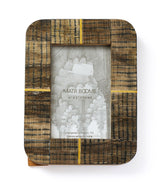 Kerala 4x6 | Curved Carved Horn , Brass Inlay