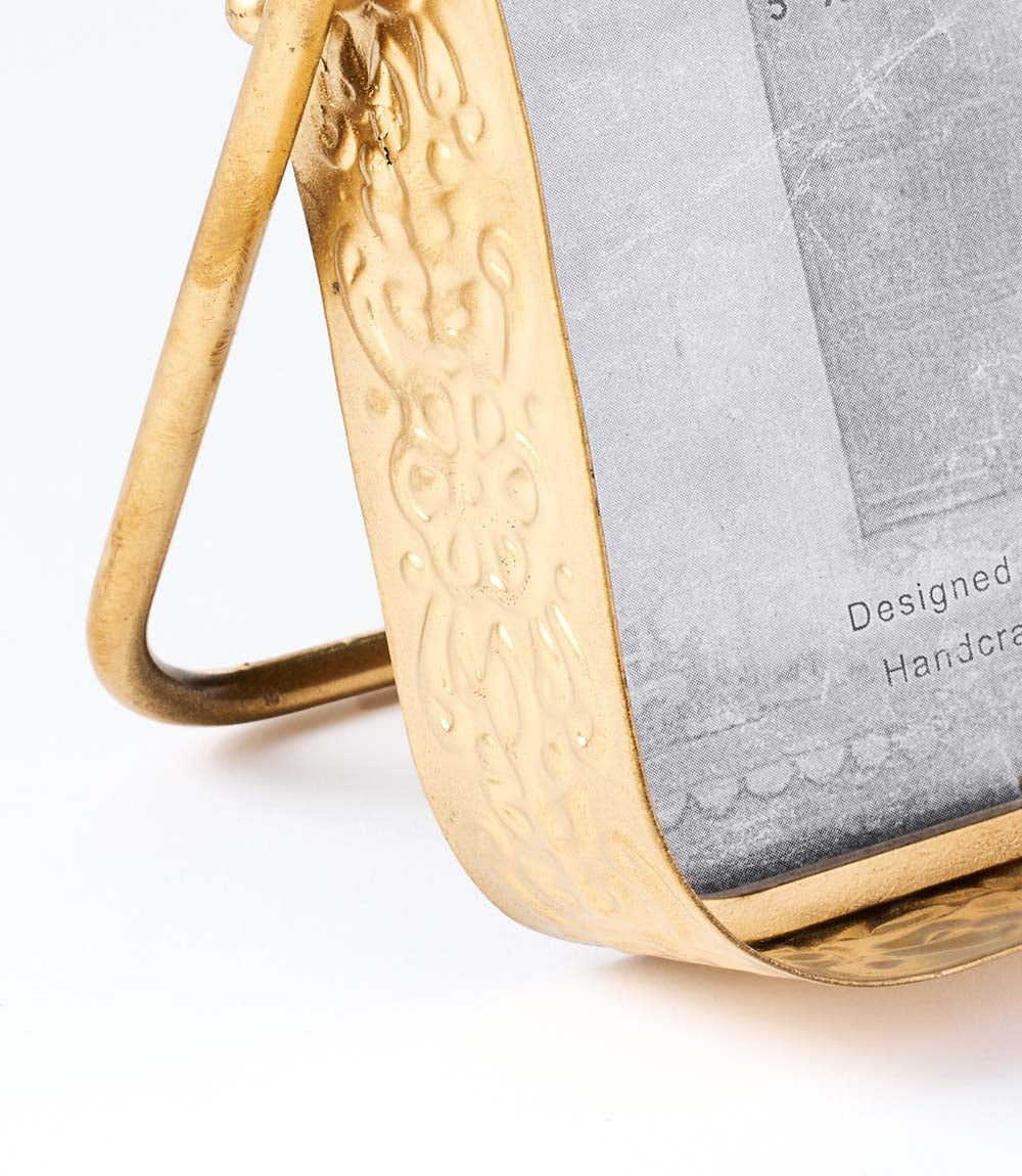 Loha Rounded 4x6 | Embossed Iron