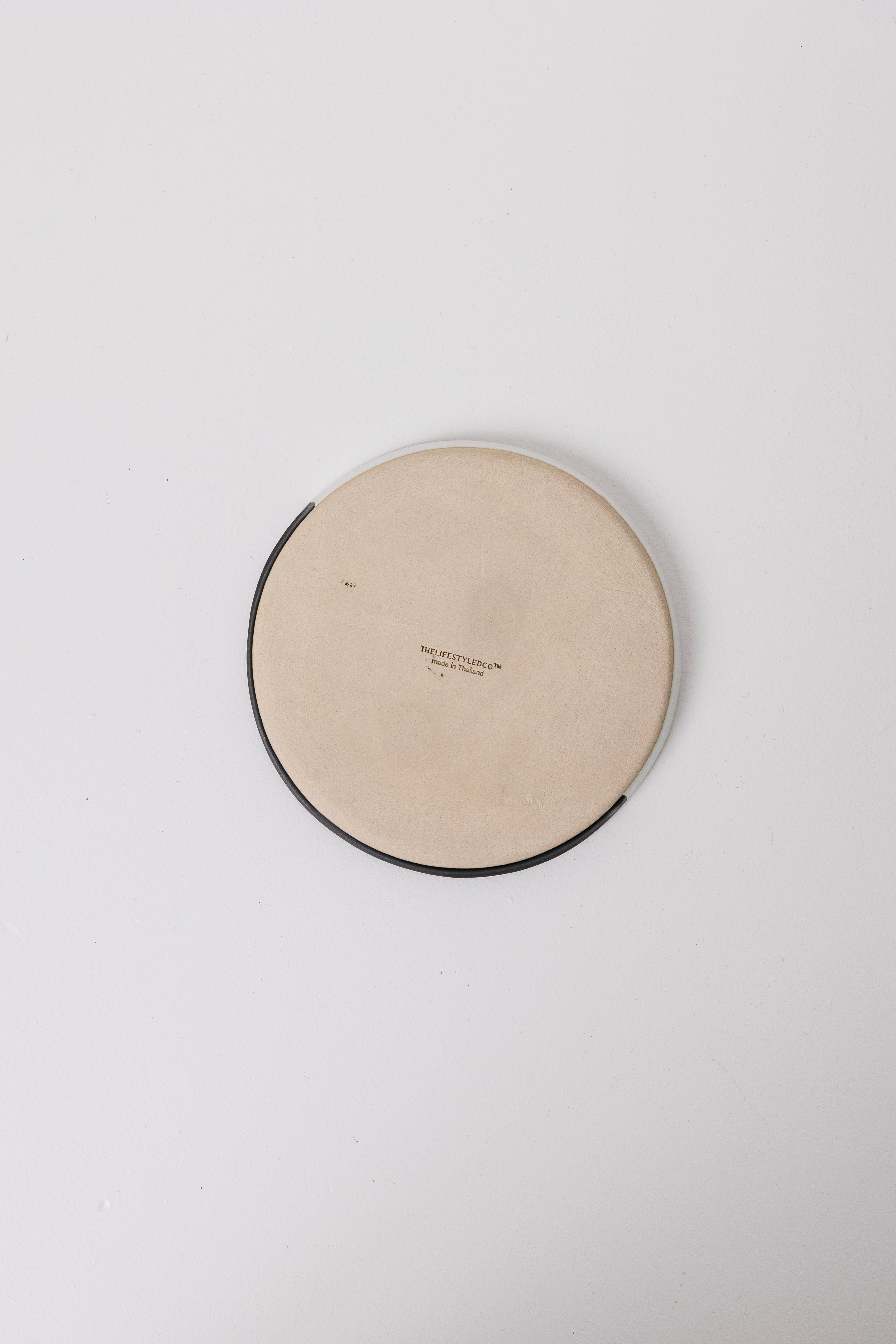 Dawson Appetizer Plate in Matte Black/White S/6