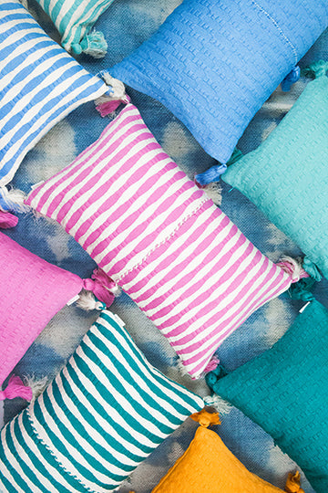 Antigua Pillow in Jade Solid