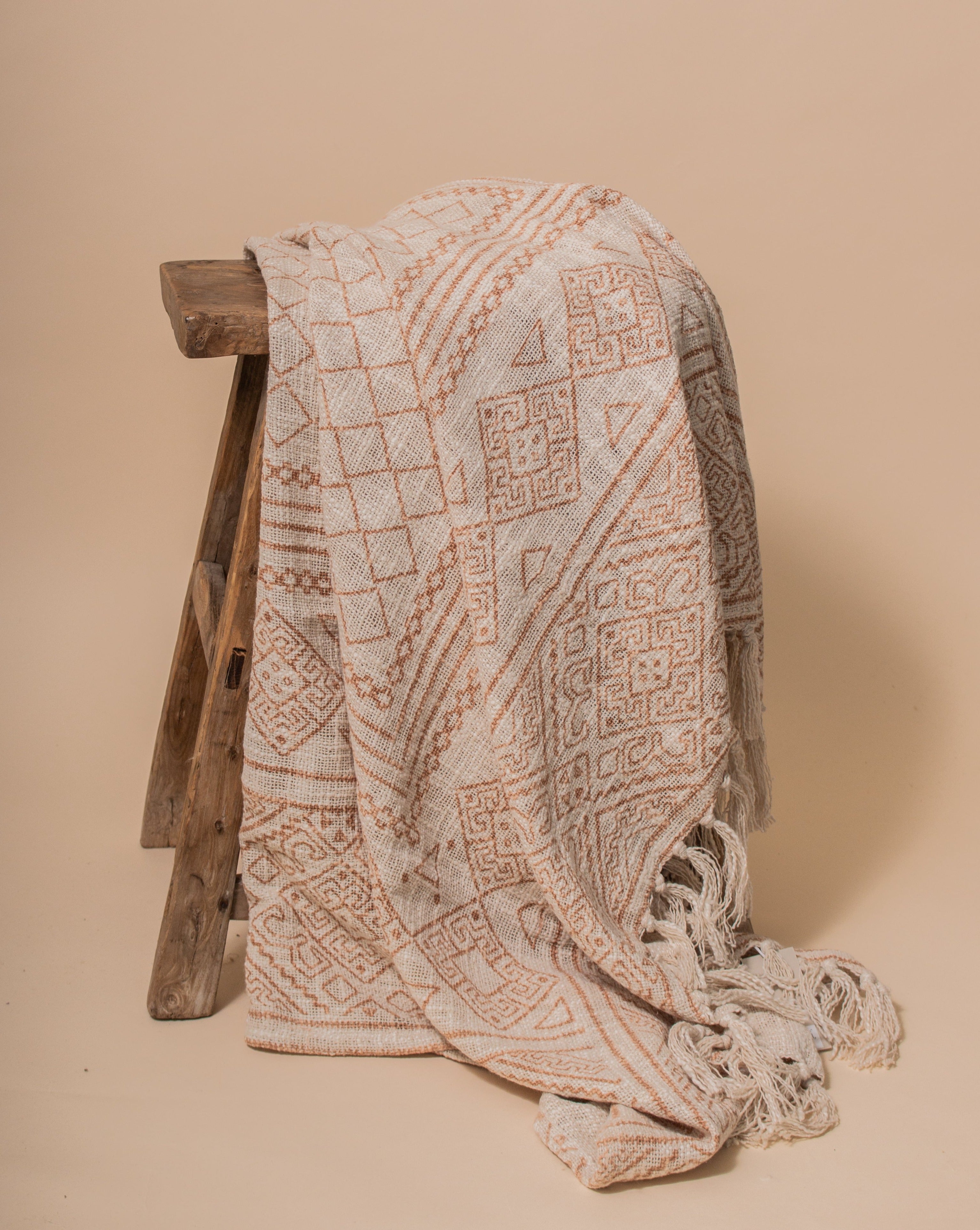 Clay Patterned Throw Blanket