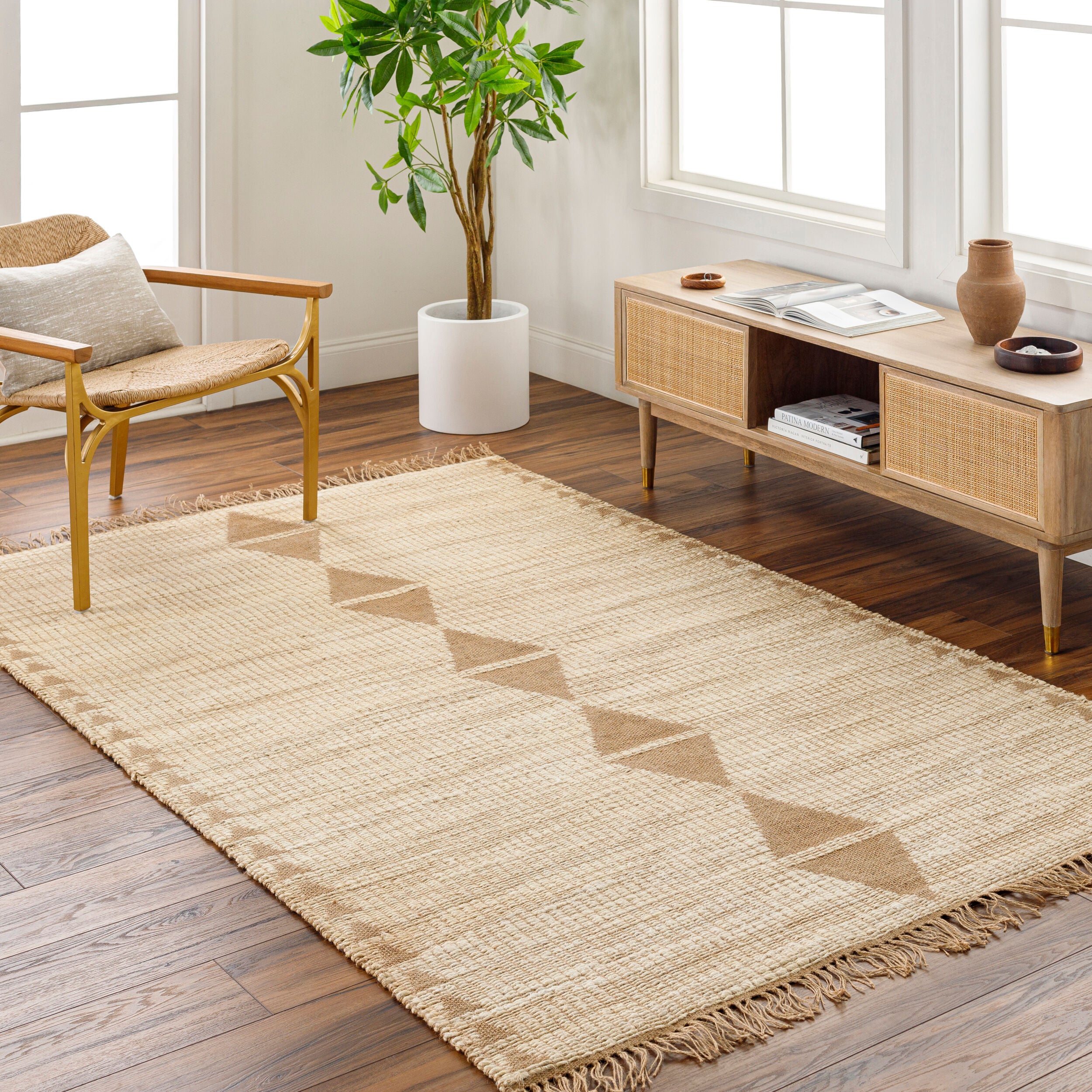 Alex Handmade Jute Triangle Rug