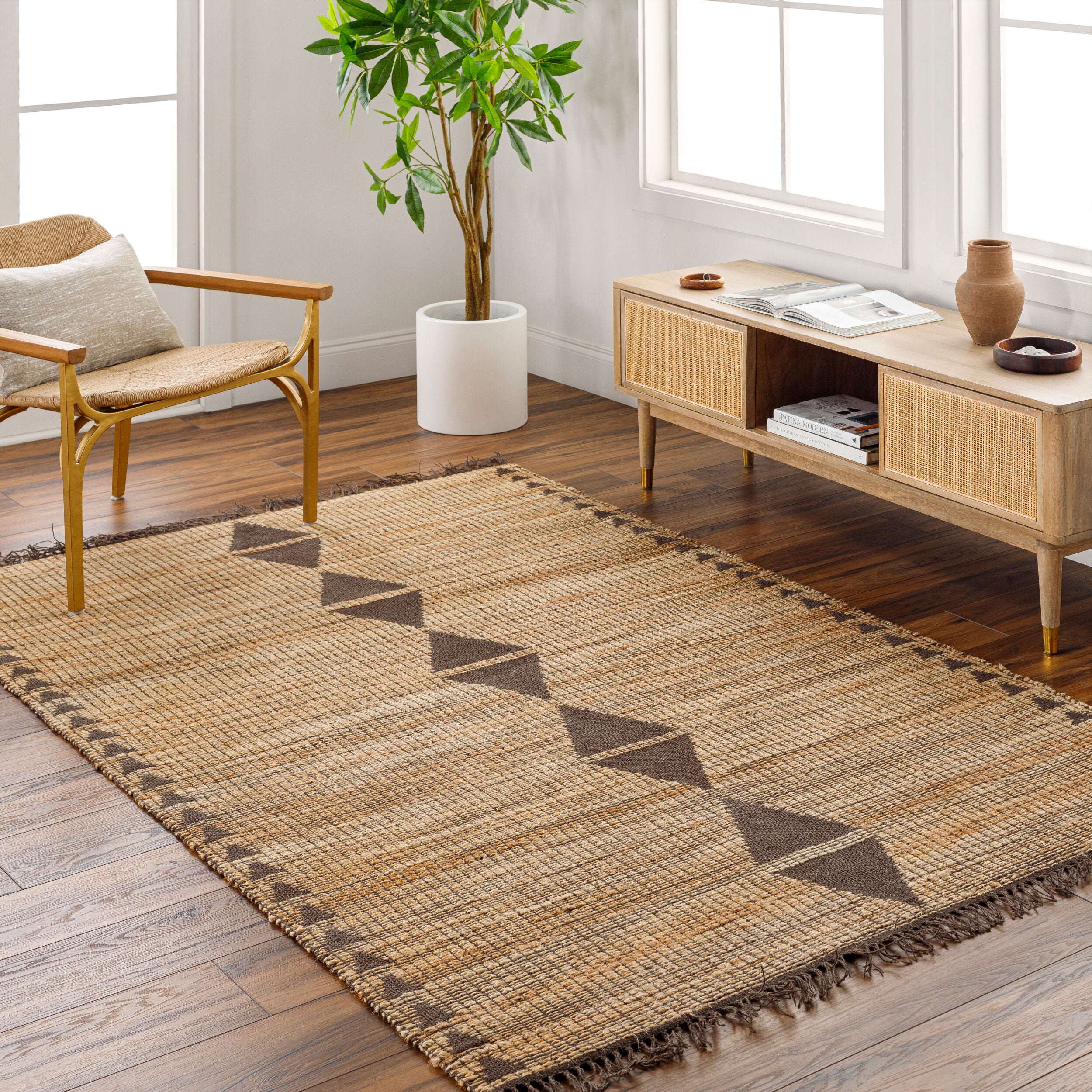 Alex Handmade Jute Triangle Rug