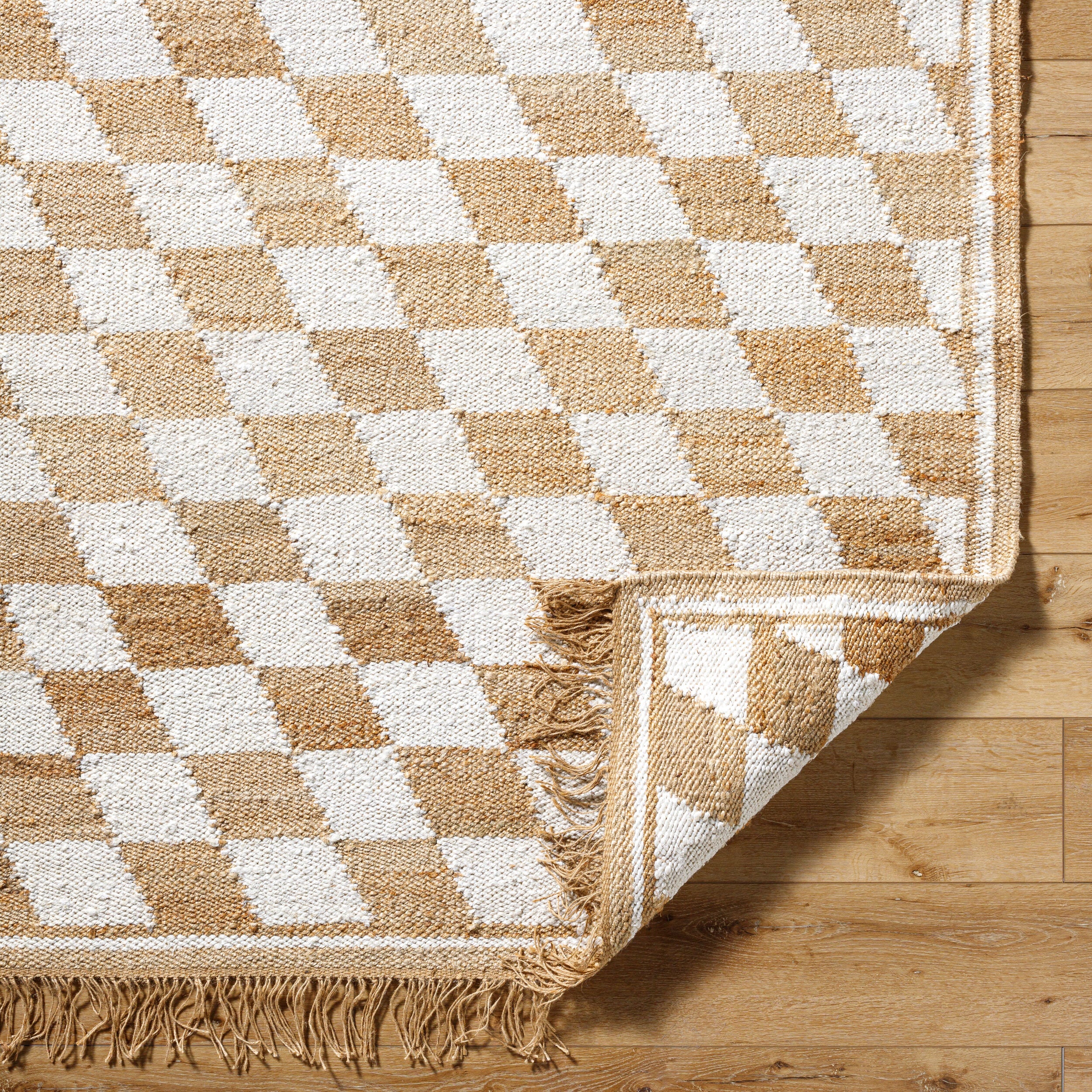 Kamey Checkered Fringe Jute Rug