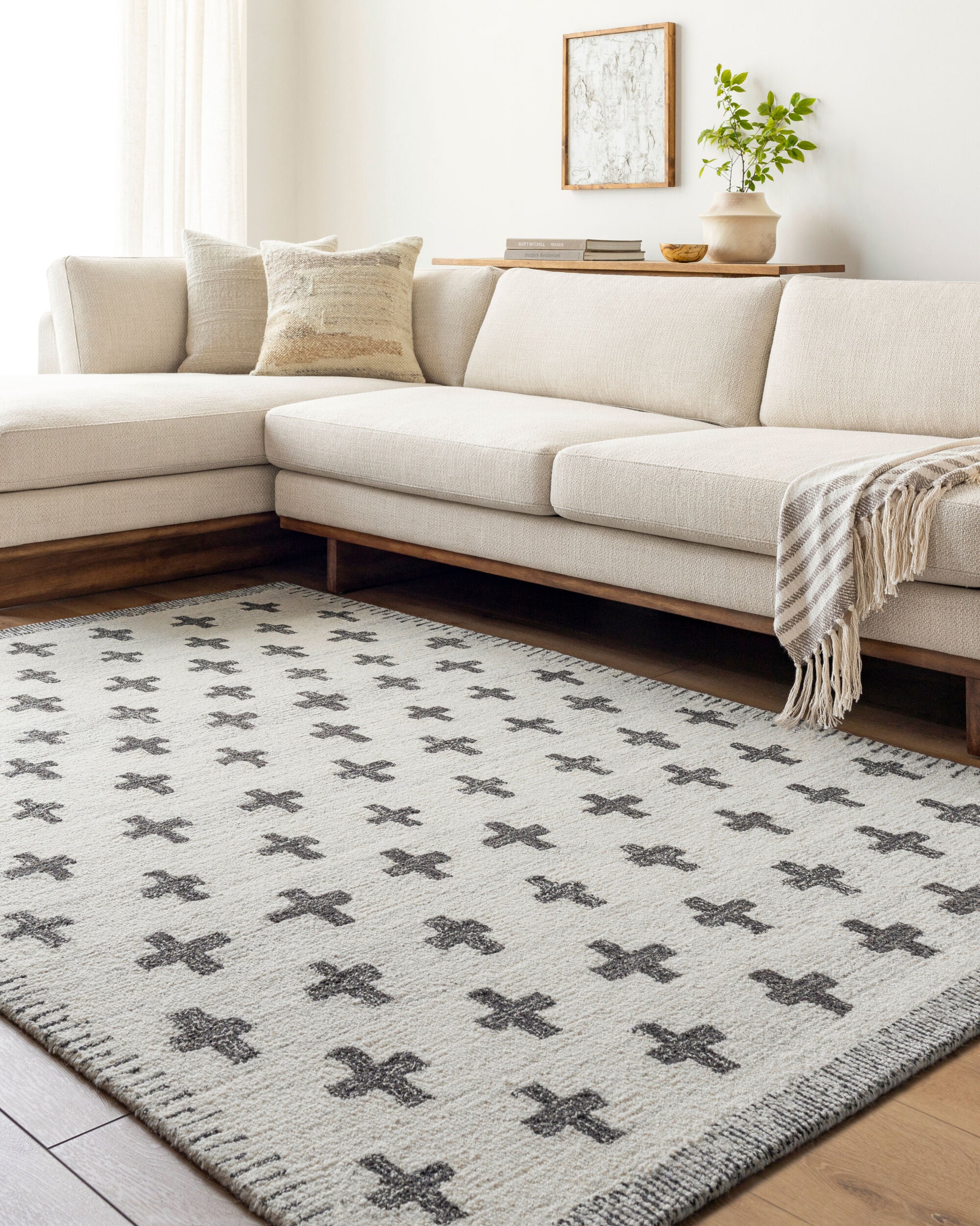 Granada Hand Tufted Cross Rug