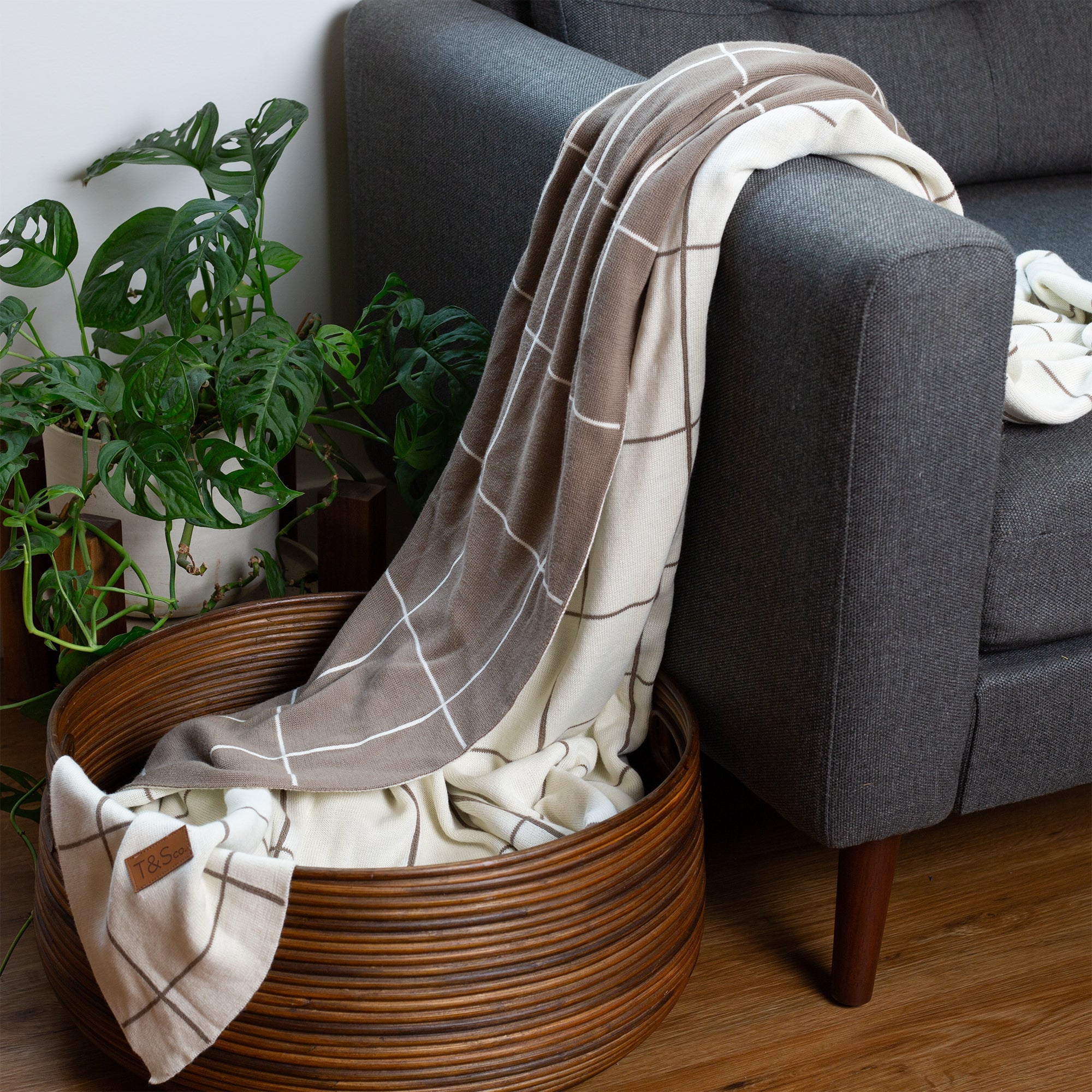 Grid Knitted Throw in Latte and Cream