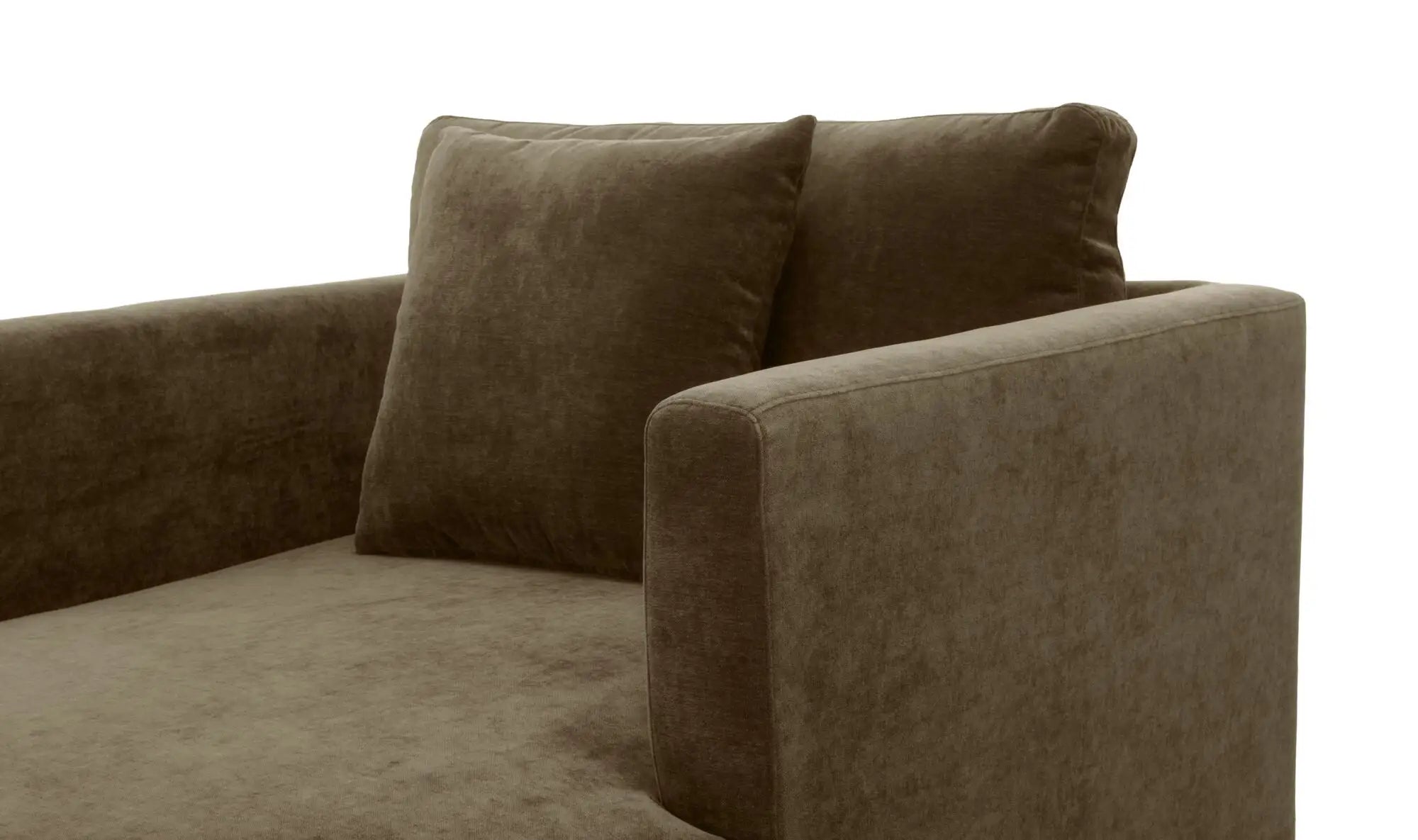 Bryn Chaise in Heritage Cedar Green