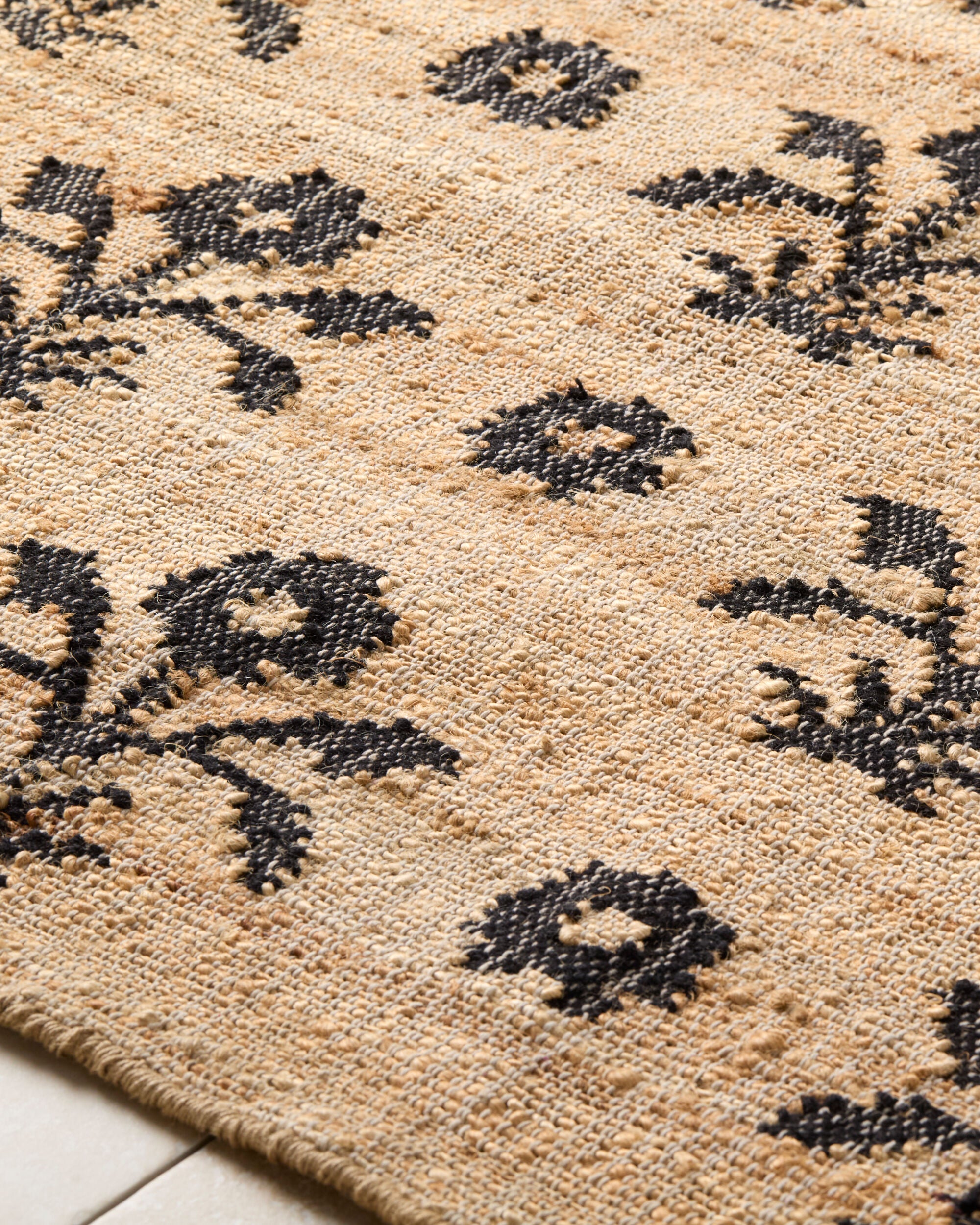 Strawblossom Handmade Rug